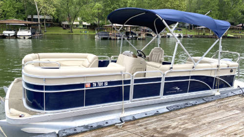 rental pontoon